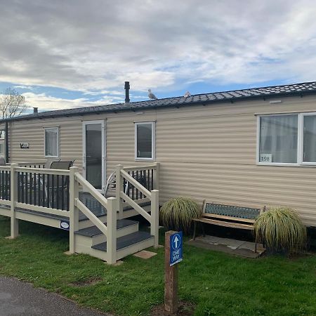 Gold Plus 6 Berth Caravan In New Beach With Parking Wifi And Decking Hotel Dymchurch Eksteriør billede