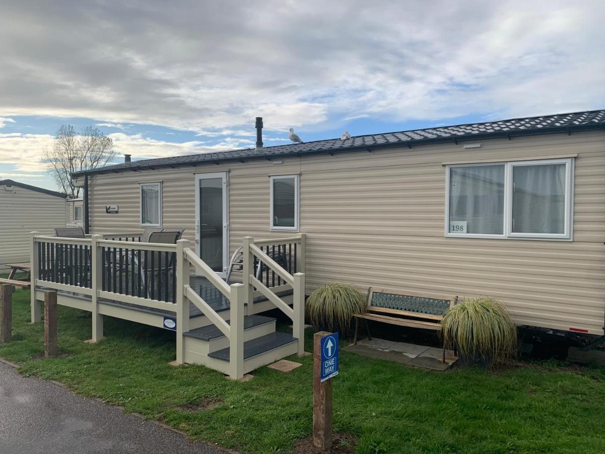 Gold Plus 6 Berth Caravan In New Beach With Parking Wifi And Decking Hotel Dymchurch Eksteriør billede