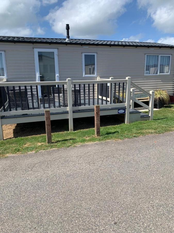 Gold Plus 6 Berth Caravan In New Beach With Parking Wifi And Decking Hotel Dymchurch Eksteriør billede